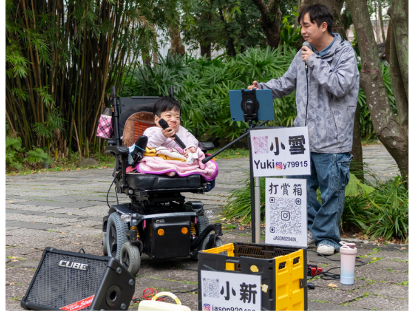小雪的社會參與